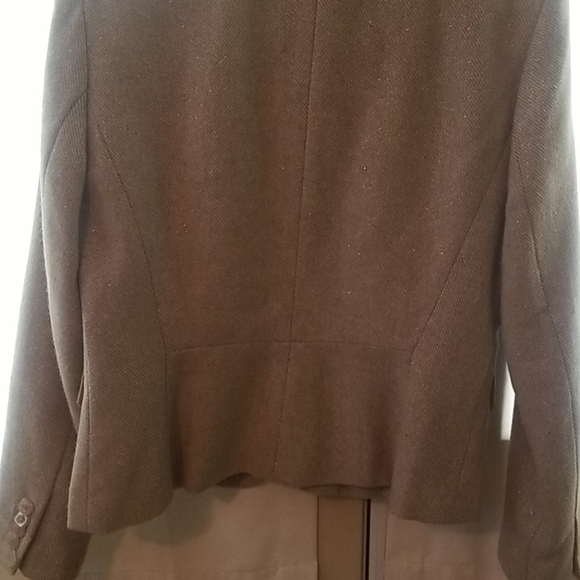 Blazer - Picture 3 of 4